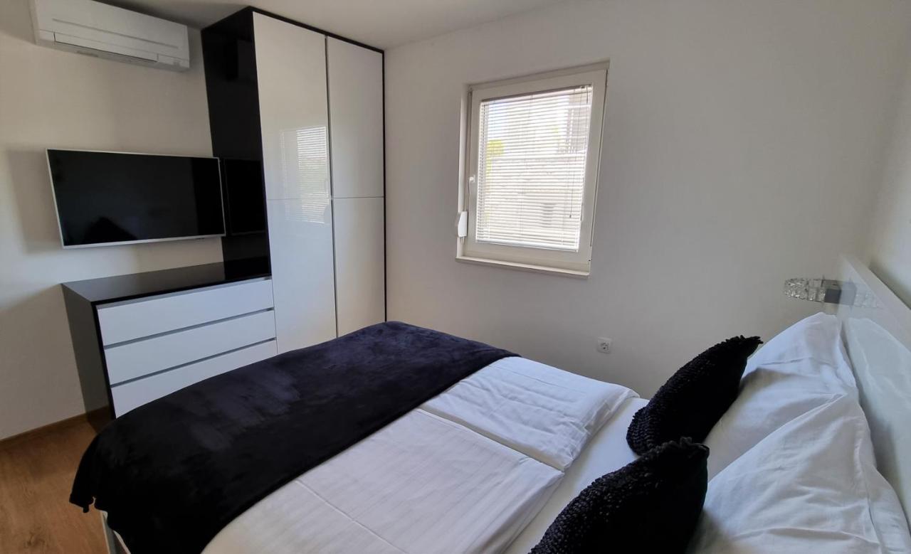 Bartol Luxury Apartments Krk Croatia, With Own Hot Tub - Whirlpool Veglia Exterior foto